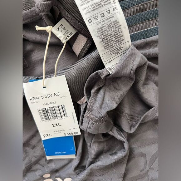 Adidas Real Madrid Authentic Third Jersey 24/25 - Picture 10 of 10